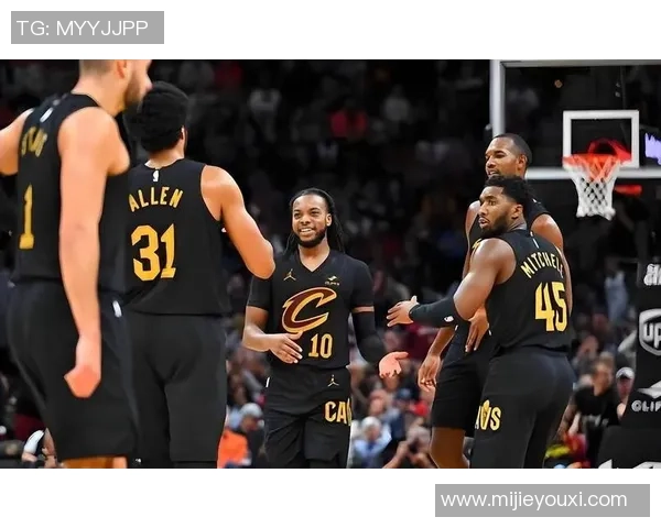 雄鹿与骑士激战回顾第二场精彩录像分析与赛后点评